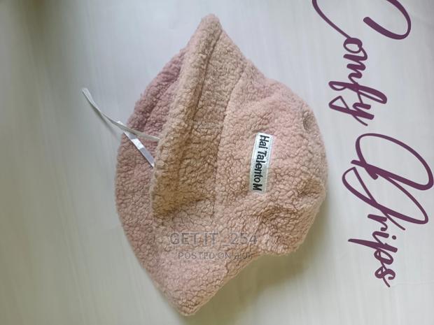 Thrift Fur Hat - thumbnail 4