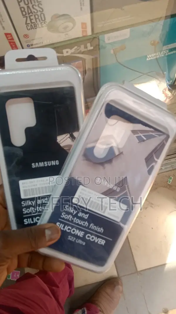 S22 Ultra Back Case Original Samsung Liquid Silicone Cover F