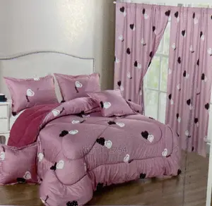 Woolen Duvets With Curtains