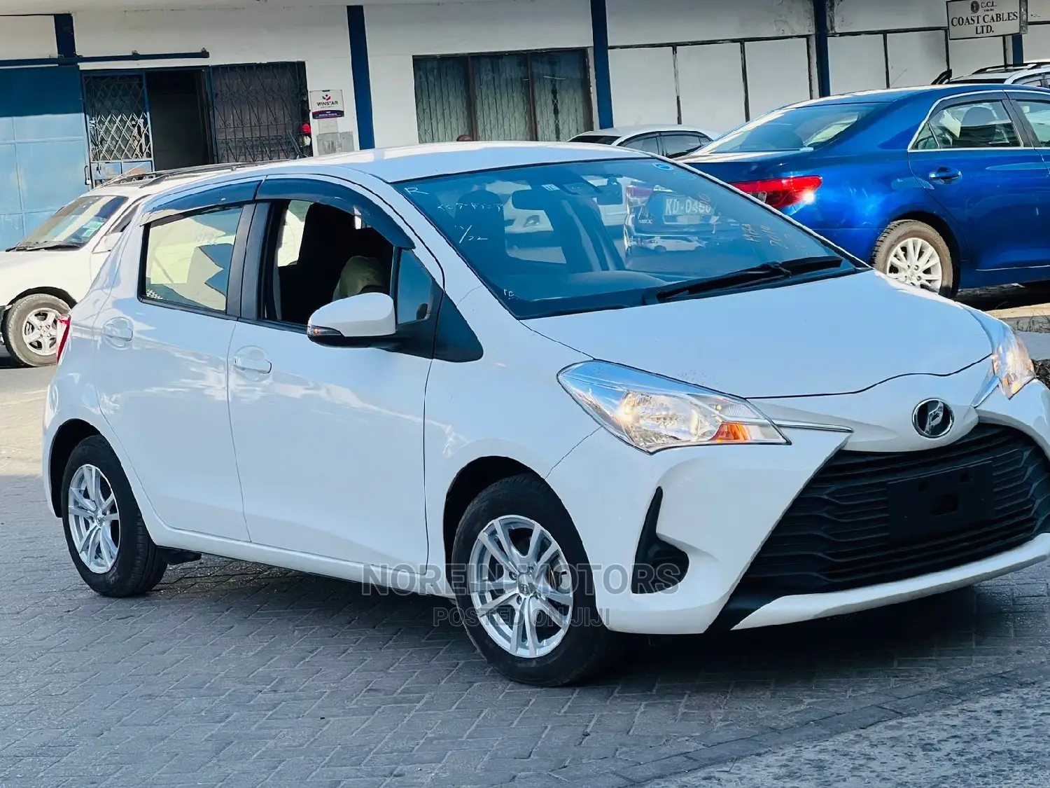 Toyota Vitz 2018 White