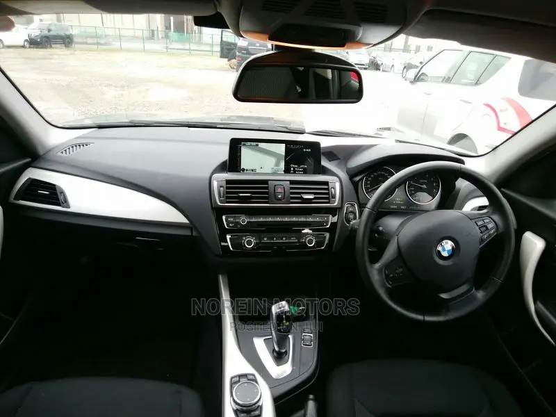 BMW 118i 2016 Black