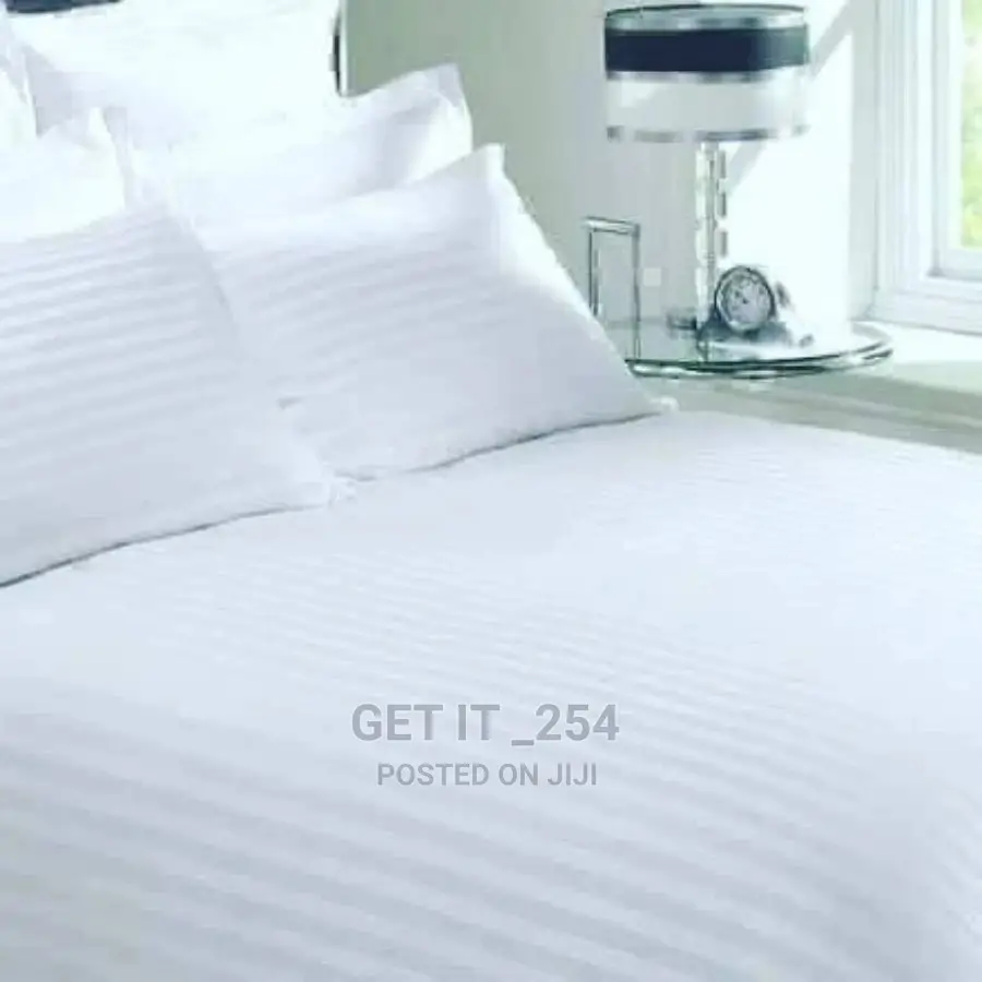 Quality White Stripped Bedsheet Sets