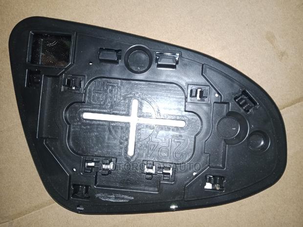 Vitz Side Mirror Glass - thumbnail 2
