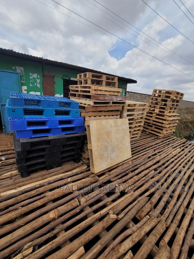 Wood Plastic Pallets- Iii