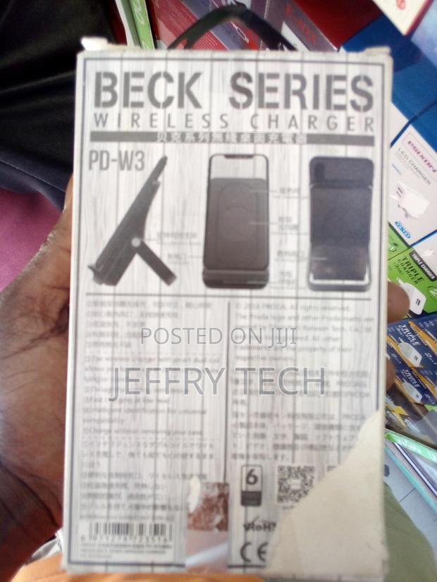 Wireless Charger Fast Charging Quick Charge Stand - thumbnail 3