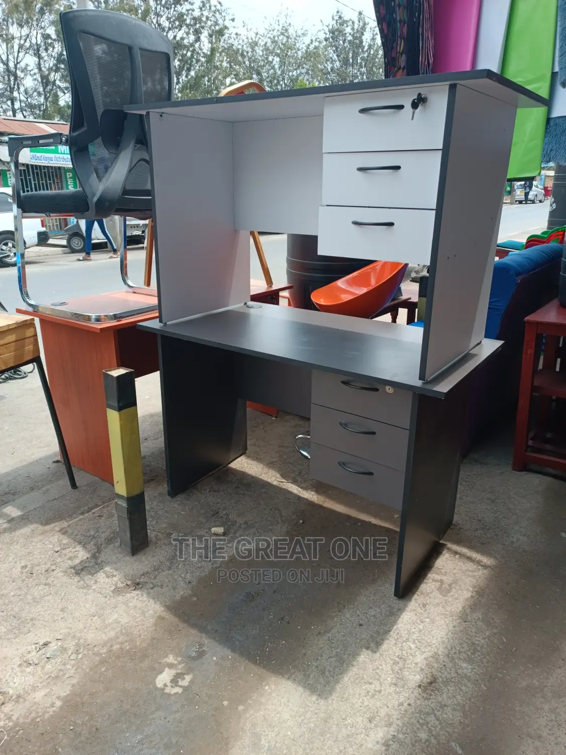 Office Desk