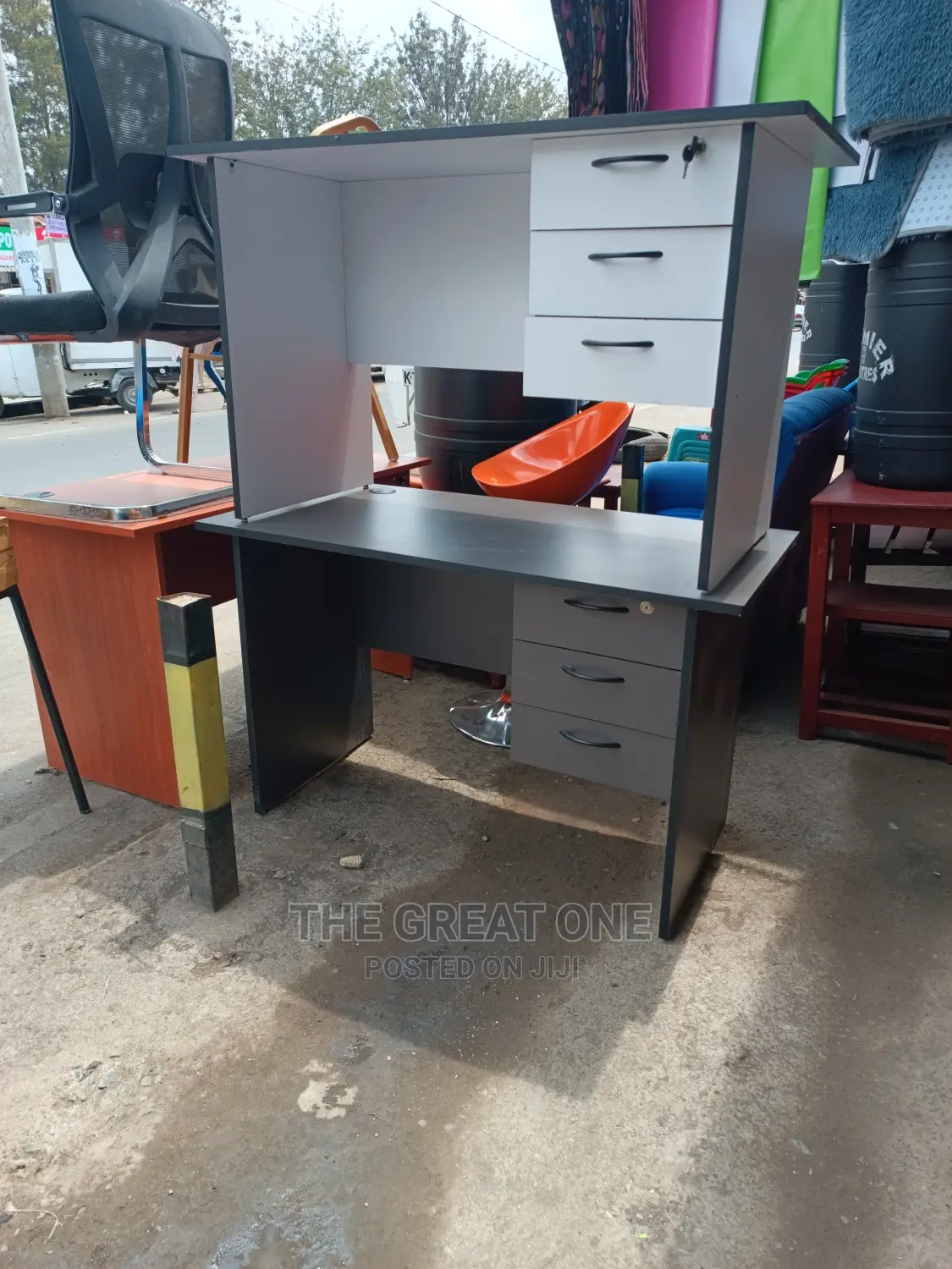 Office Desk