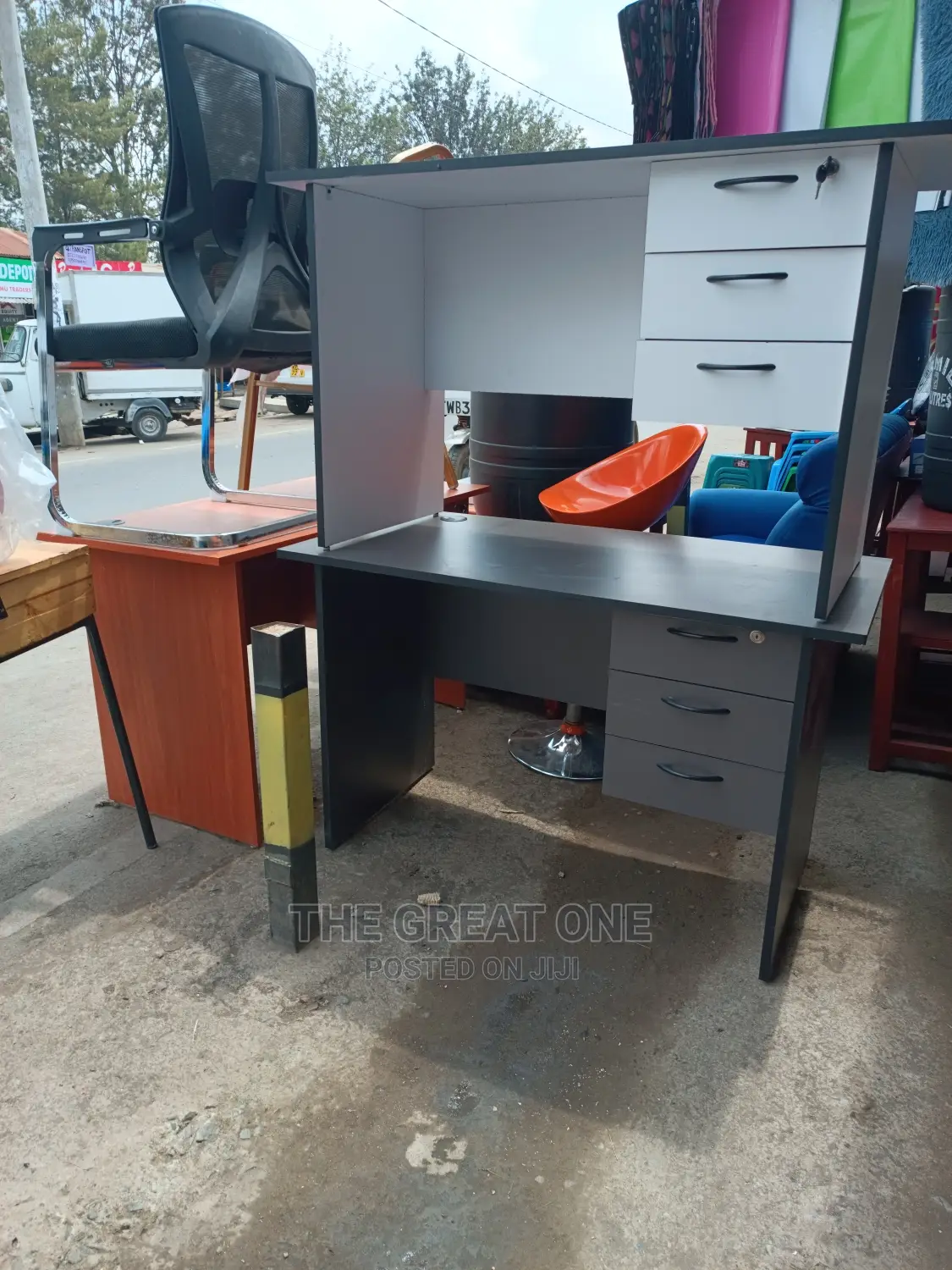 Office Desk