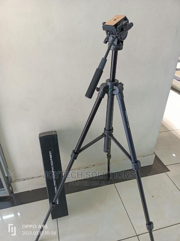 Camera Hydraulic Tripod Stand. - thumbnail 2