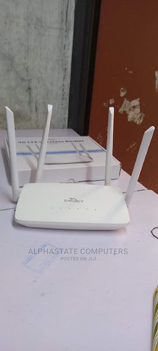Ultra-Modern Sailsky 4G LTE Wifi Router With Sim Card Slot