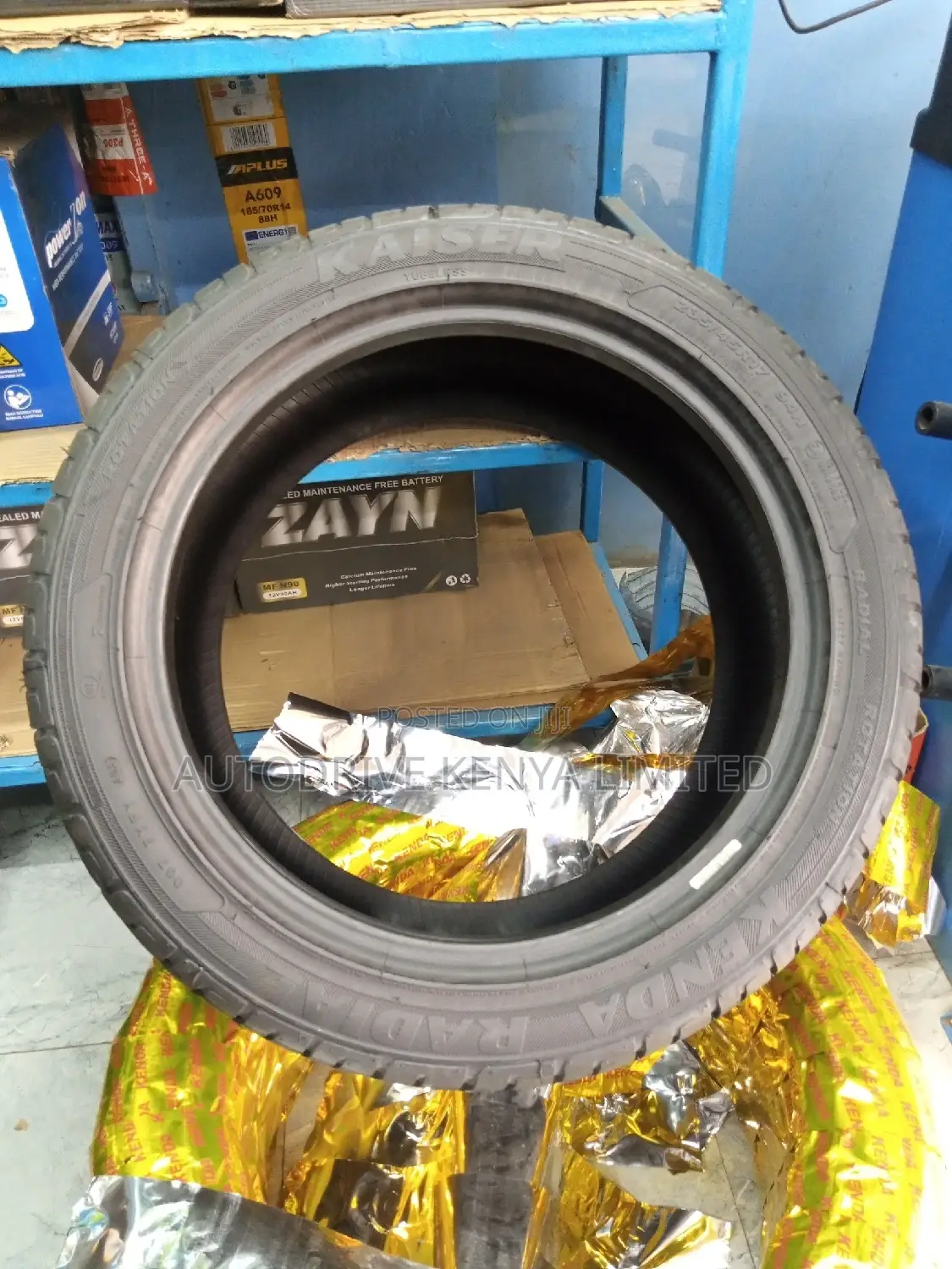 235/45r17 Kenda Tyre