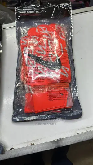 Strong Goalkeepers Gloves 