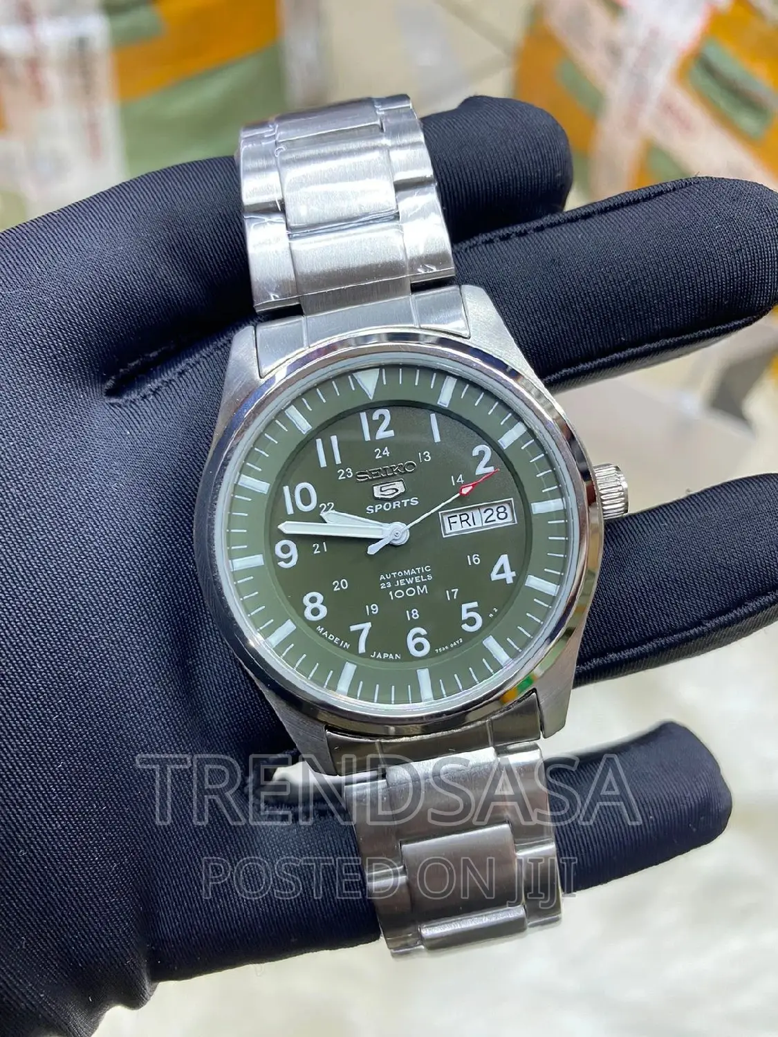 Seiko 5 21 Jewels Gold and Stainless Steel