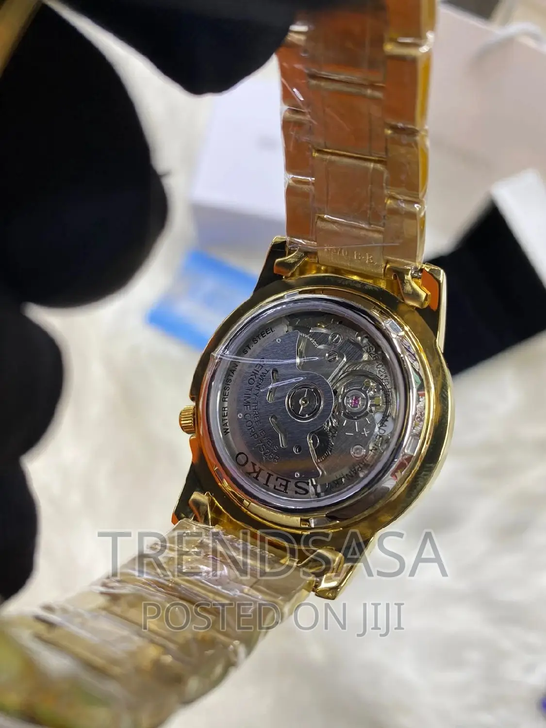 Seiko 5 21 Jewels Gold and Stainless Steel