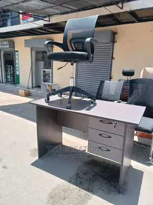 Office Desk/Office Chair