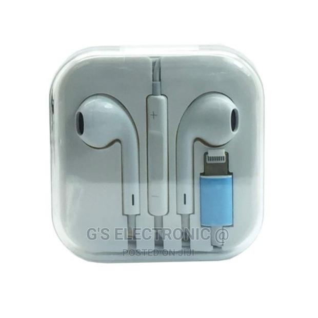 The iPhone Earphone - main view