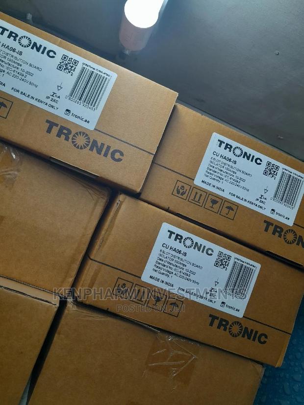 Tronic 4 Way Consumer Unit - thumbnail 2