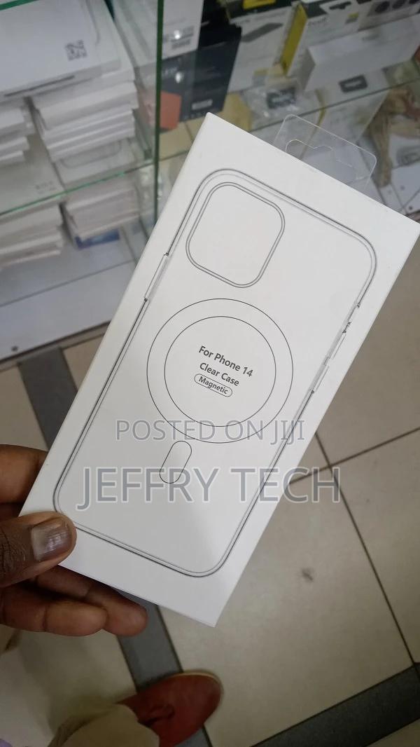 Clear Magsafe Case for iPhone 14, iPhone 14 Plus, iPhone 14 - thumbnail 2