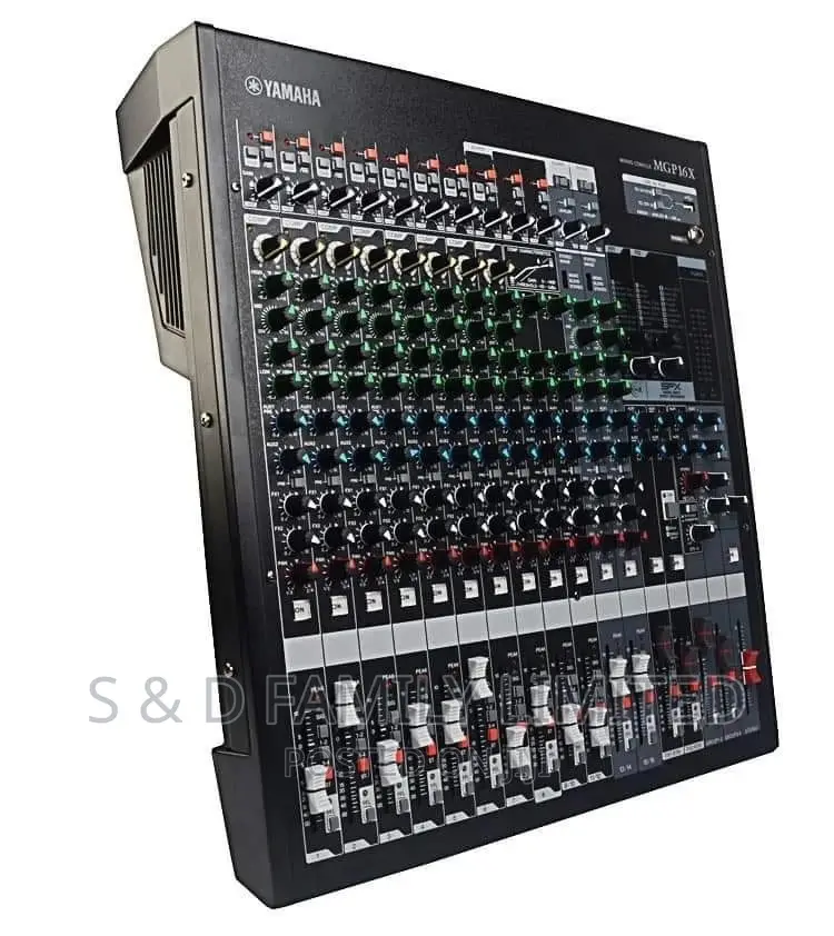 Yamaha MGP16X Mixer