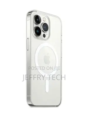 Apple Clear Case With Magsafe for iPhone 13