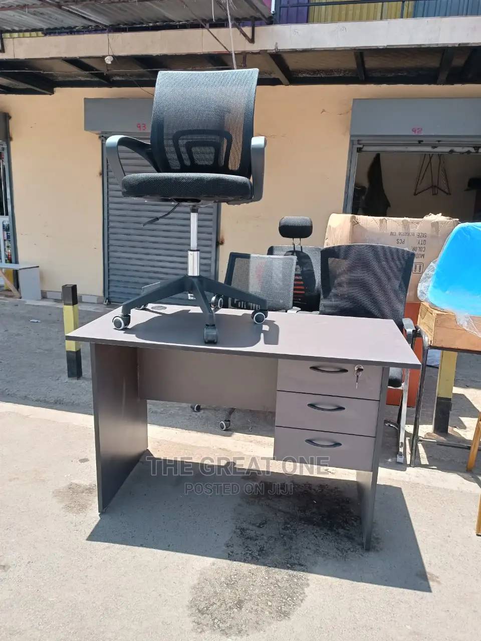 Office Desk/Office Chair