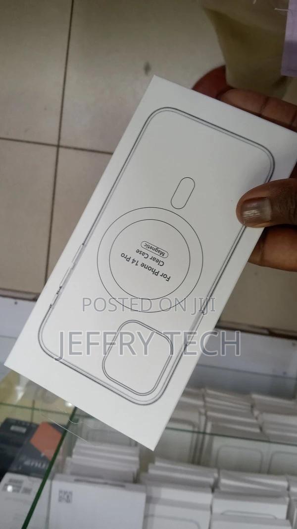 Apple iPhone 14 Pro Clear Case With Magsafe ​ - thumbnail 2