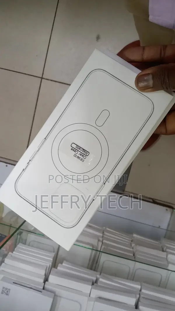 Samsung Galaxy S22 Clear Magsafe Case