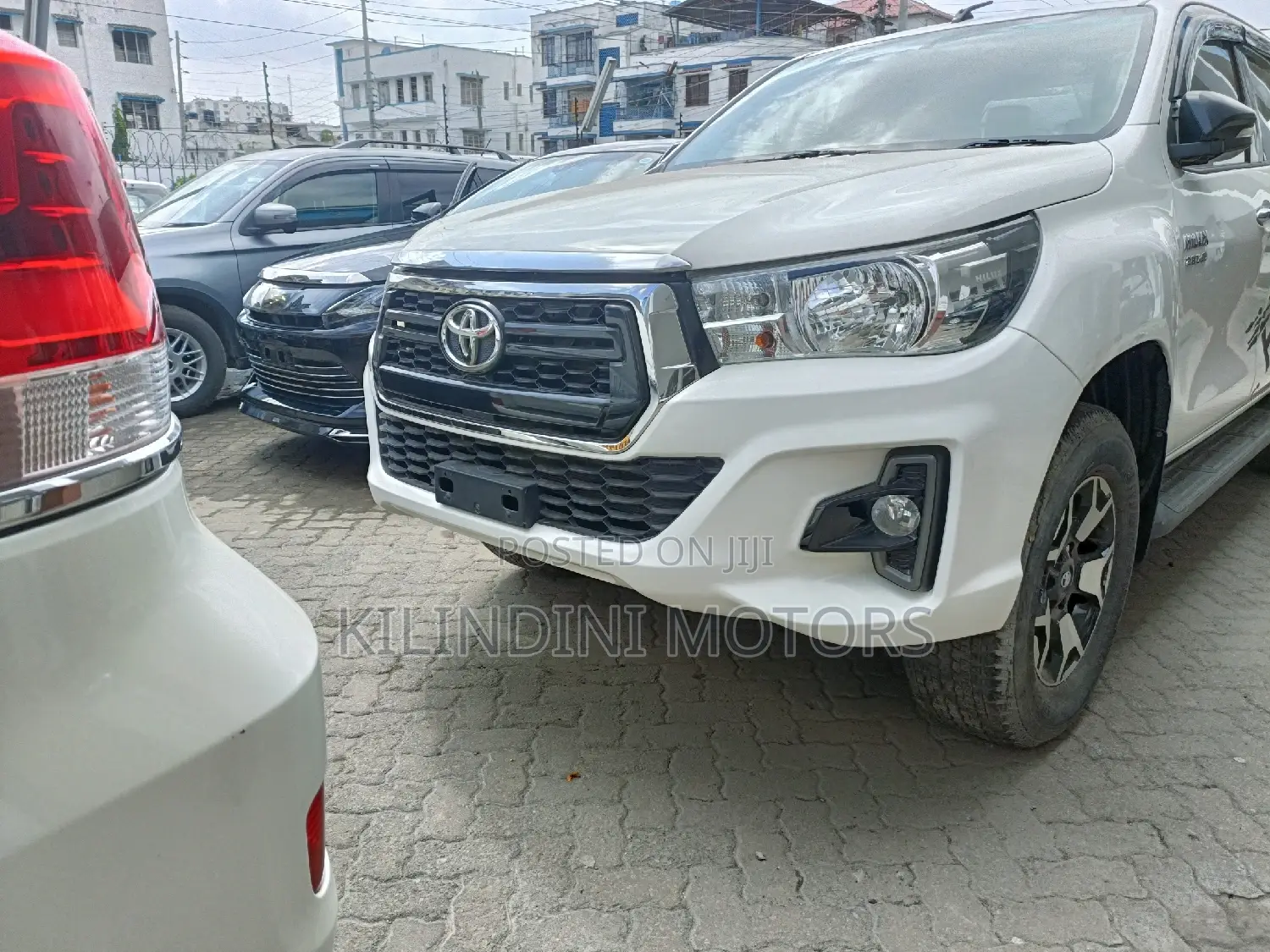 Toyota Hilux 2017 White