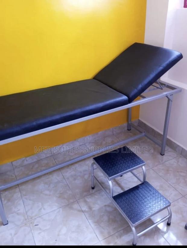 Examination Couch ( Local) - main view