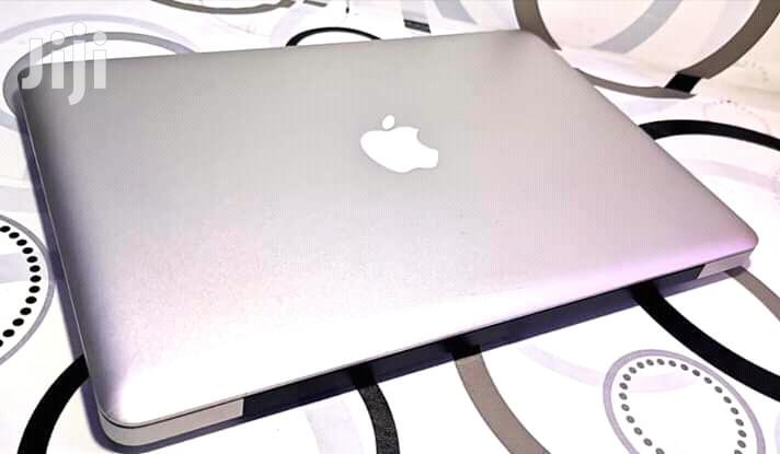 Laptop Apple MacBook Pro 4GB Intel Core i5 HDD 500GB