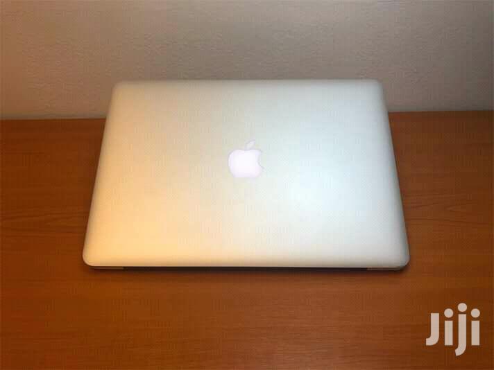 Laptop Apple MacBook Pro 4GB Intel Core i5 HDD 500GB