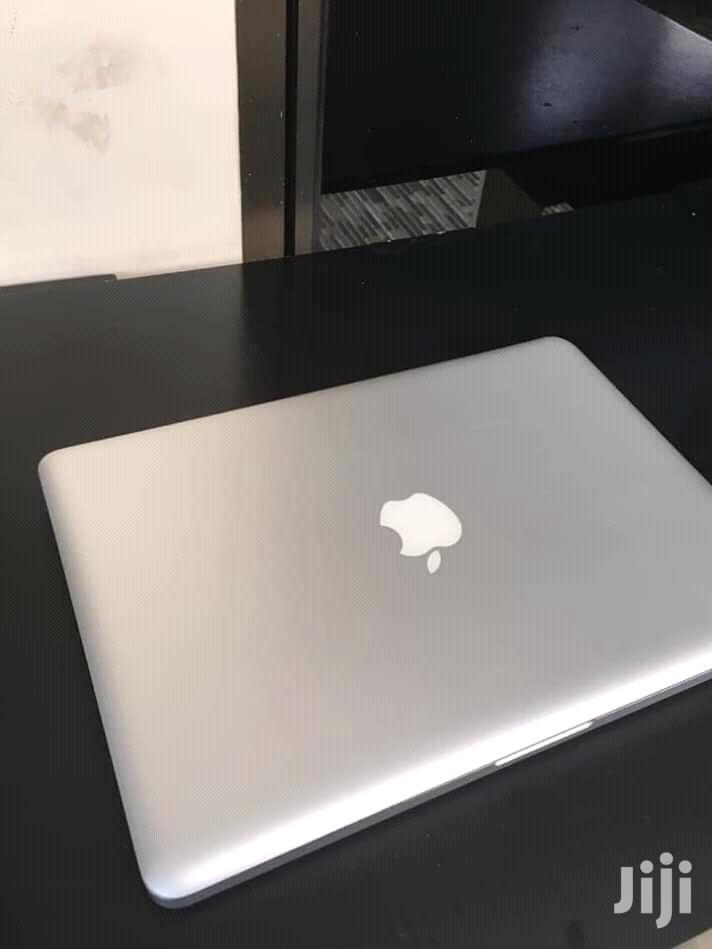 Laptop Apple MacBook Pro 4GB Intel Core i5 HDD 500GB