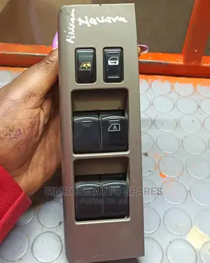 Nissan Navara Main Door Switch.