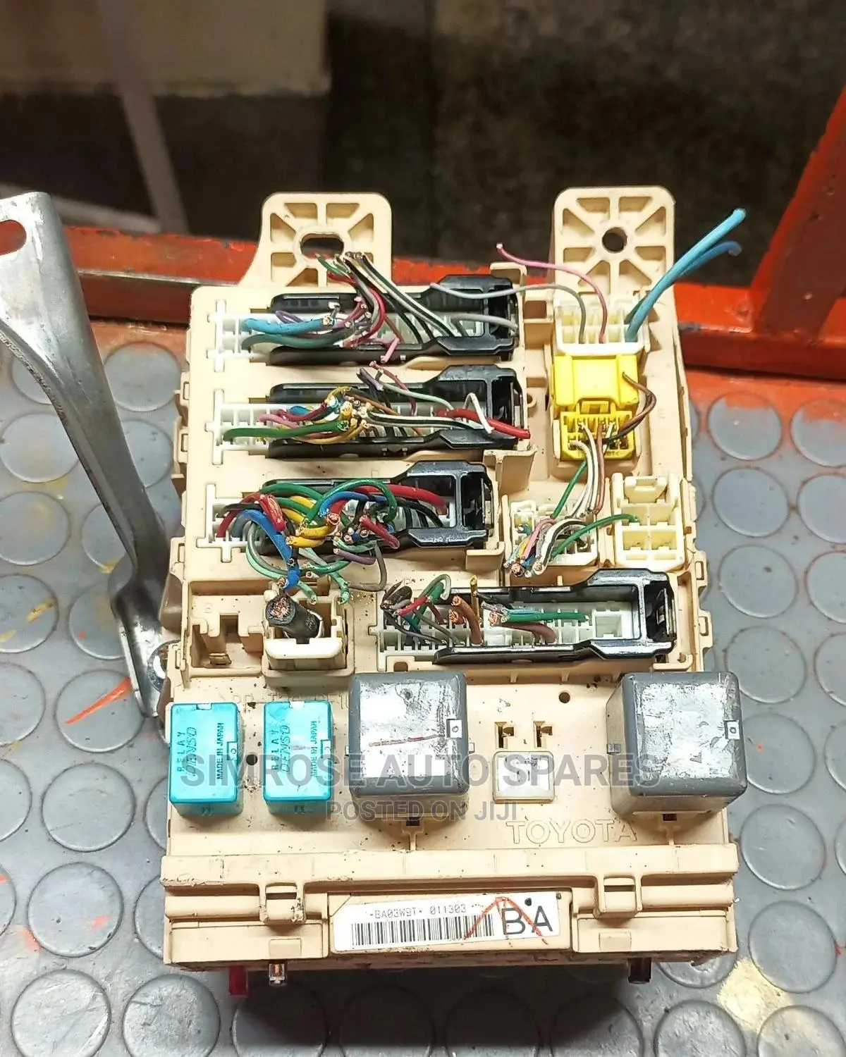 Toyota Harrier Fusebox/Bcm