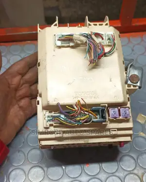 Toyota Harrier Fusebox/Bcm