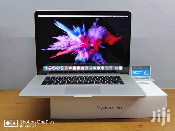 Laptop Apple MacBook Pro 4GB Intel Core i5 HDD 500GB