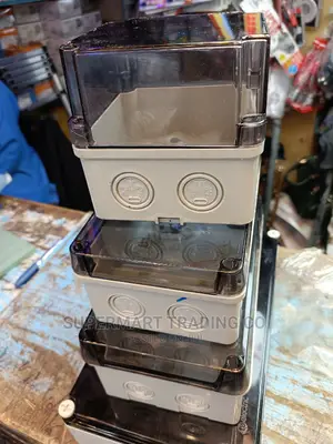 Transparent Adaptor Box 220/130/95