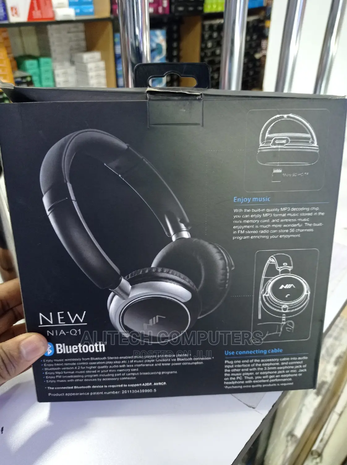 Q1 Wireless Headphones