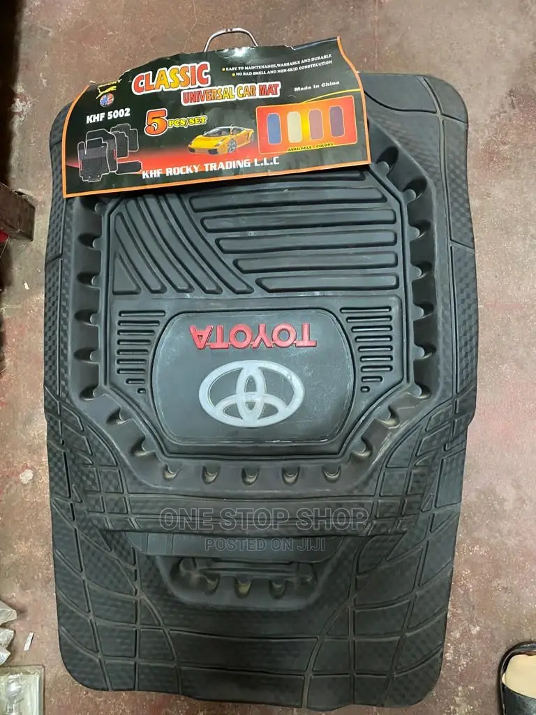 Classic Universal Car Mats 5pcs Set Branded Toyota