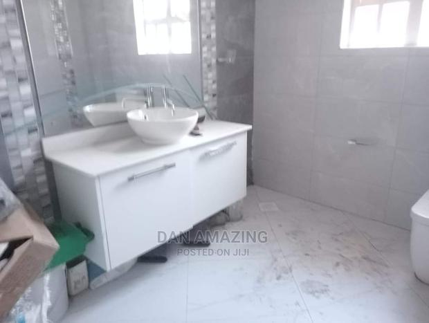 9bdrm Maisonette in Nyari for Sale - thumbnail 10