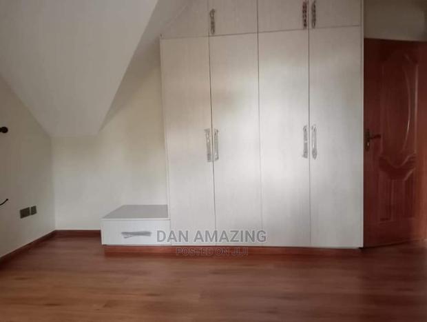 9bdrm Maisonette in Nyari for Sale - thumbnail 12
