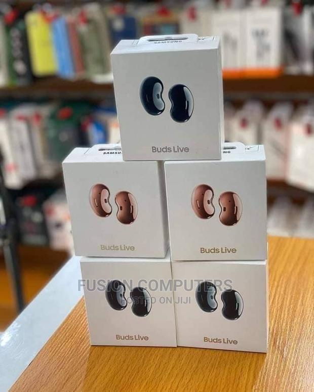 SAMSUNG Galaxy Buds Live True Wireless Earbuds - main view