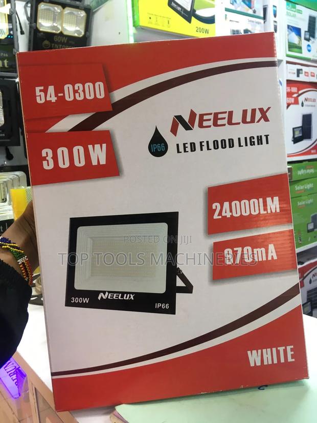 Neelux 200W LED Flood Light