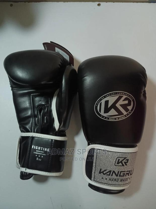 Boxing Gloves - thumbnail 3