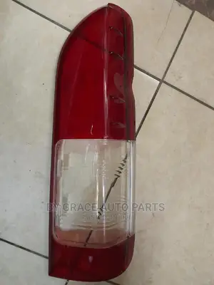 Tail Lens Lamp 7L Hiace 2014