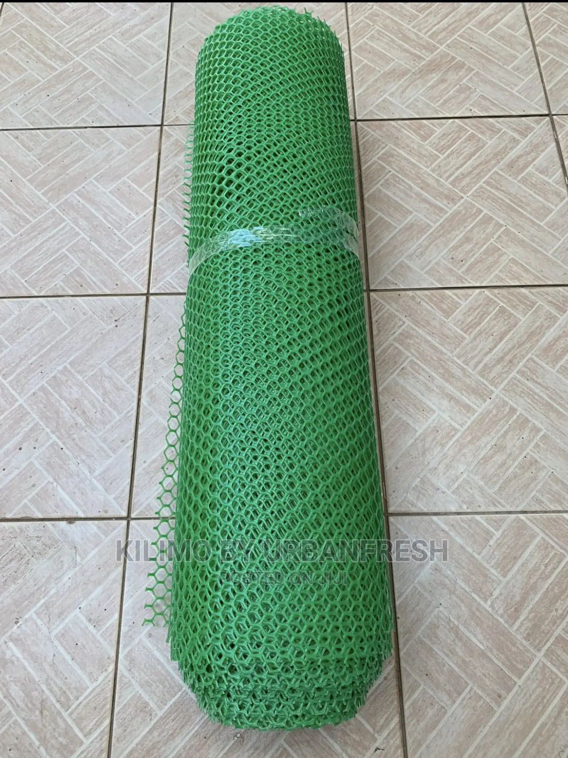 Plastic Poultry Mesh 25 X 1M Roll.
