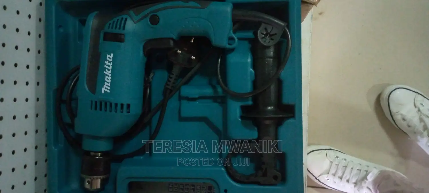 Makita HP1640 Electric Drill