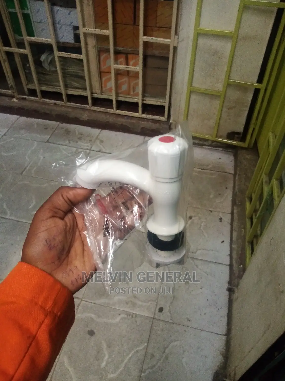 Plastic Pillar Tap 1/2