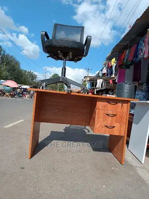 Office Desk/Chair at 4500