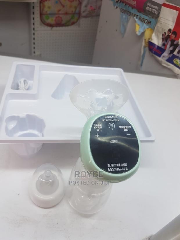 One-Piece LCD Electric Breast Pump - thumbnail 4